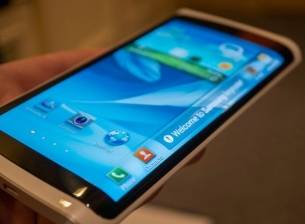 Samsung и LG започват масовото производство на гъвкави дисплеи през октомври