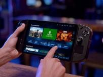 А1 започва да предлага мобилната игрова конзола Lenovo Legion Go