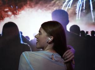 Samsung разкрива нови функционалности за слушалките Buds3 в One UI 7