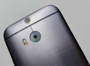 Слух: Задава се по-евтина пластмасова версия на HTC One M8