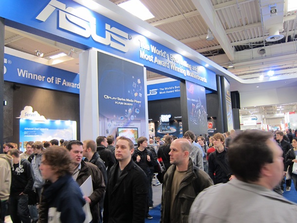 Asus намекнаха за собствен 