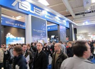 Asus намекнаха за собствен 