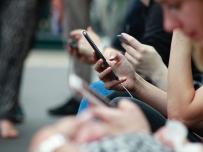 Google подготвя ключова промяна срещу проследяващите приложения в Android