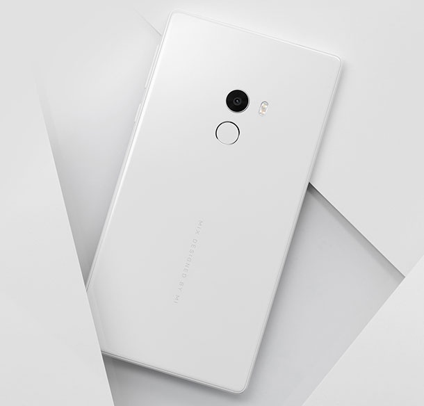Xiaomi Mi Mix получи версия в бяло