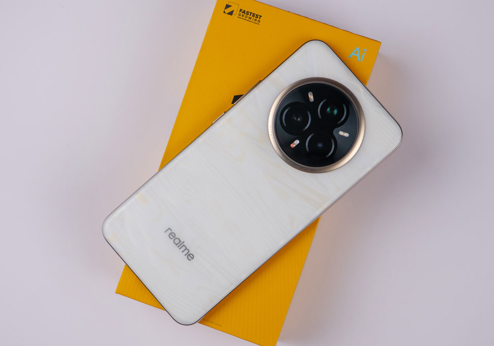 РЕВЮ: Realme 14 Pro+ е с перископна камера и приятен дизайн