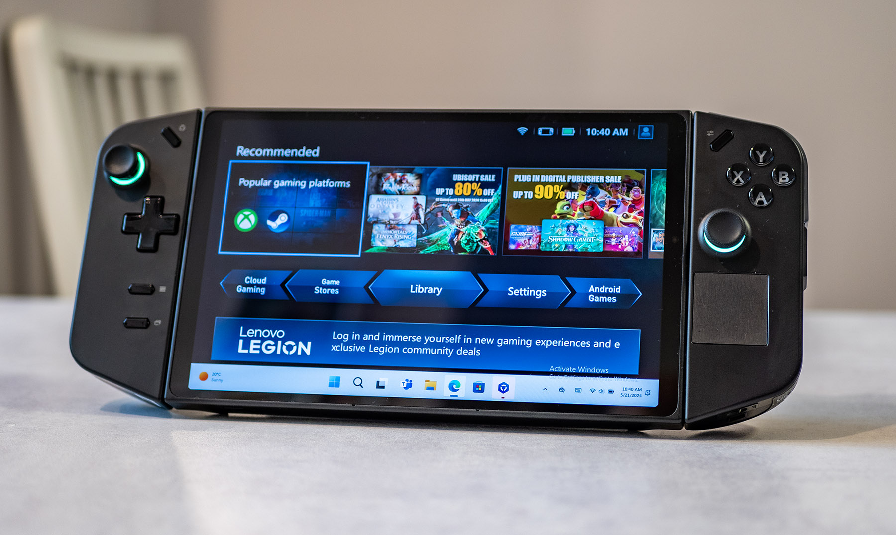 Lenovo Legion Go е ефективна портативна гейминг конзола с Windows