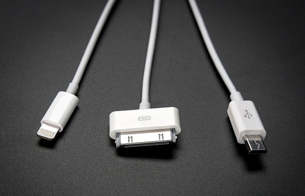 ЕС иска да прокара закон за универсално зарядно