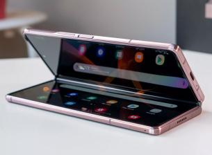 Samsung изглежда вече произвежда Galaxy Z Fold3
