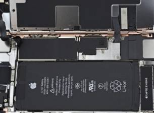 iOS 11.3 може да повреди iPhone 8 с неоригинални дисплеи (обновено)