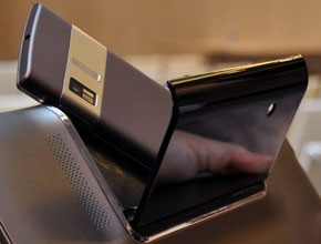 ASUS Padfone ще е на пазара по Коледа, таблетът няма да може да се ползва самостоятелно