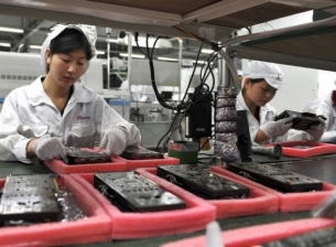 Доналд Тръмп отново призова Apple да премести производството си в САЩ