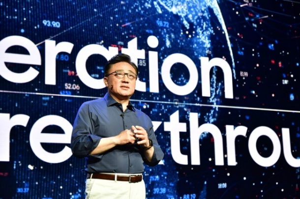 Samsung ще разчита на Galaxy S10, за да преодолее кризата в мобилния бизнес