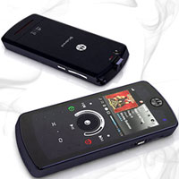 Motorola ROKR E8 за една истинска 