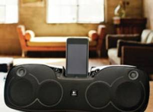 Logitech представи нови портативни говорители с акумулаторна батерия