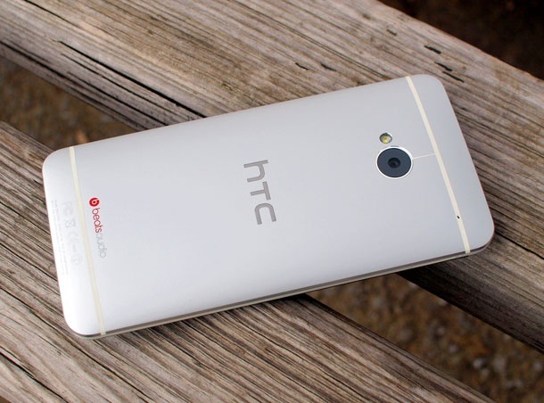 Българските доставки на HTC One започват на 13 май