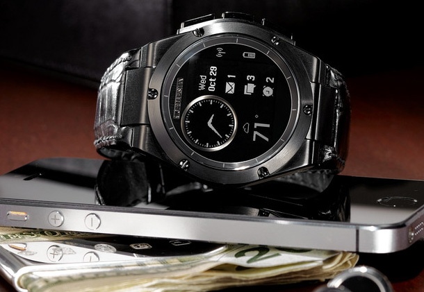 Започват продажбите на дизайнерски умен часовник от HP