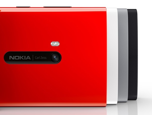 Другата седмица очакваме нови продукти от Nokia и BlackBerry