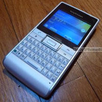 Първи снимки на Sony Ericsson Faith, напомня на Nokia E71