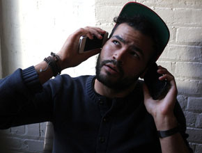 Някои потребители на iPhone 4S се оплакват от проблеми със звука при разговор