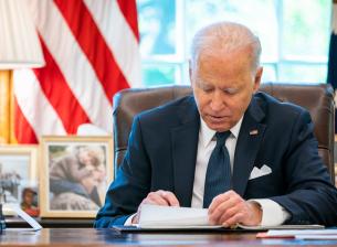 ARM няма да продава най-новите си дизайни за чипове в Китай