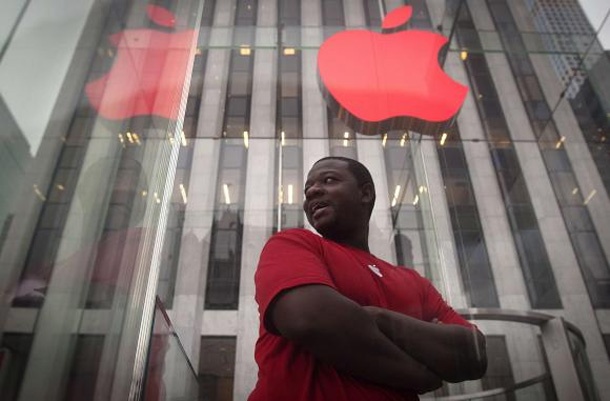 Първи автоматичен ъпдейт за OS X заради пропуск в сигурността на NTP