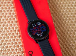 Ъпдейт на OnePlus Watch добавя управление на Spotify и навигация