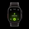 Apple Watch Ultra 3 с Workout приложението за бягане на открито