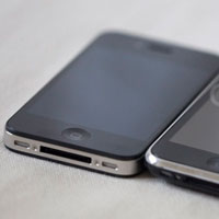 Още снимки и видео на iPhone 4G