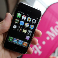 T-Mobile тайно предлага iPhone във Великобритания