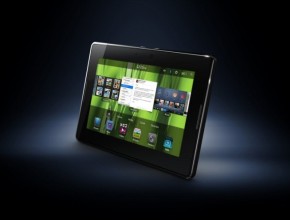 Доставките на BlackBerry Playbook са били забавени заради Apple