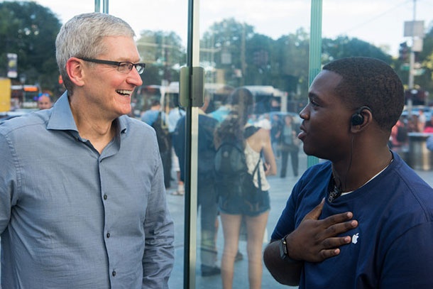 Apple може да разреши деинсталирането на стандартните приложения в iPhone