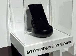 На щанда на Samsung по време на CES е имало и 5G смартфон