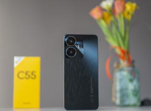 РЕВЮ: realme C55 е бюджетен и с интересна новост