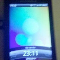 Интерфейсът на HTC Desire върху Motorola DROID