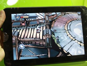 Таблетът на Toshiba с Android 3.0 Honeycomb пристига на пазара през април