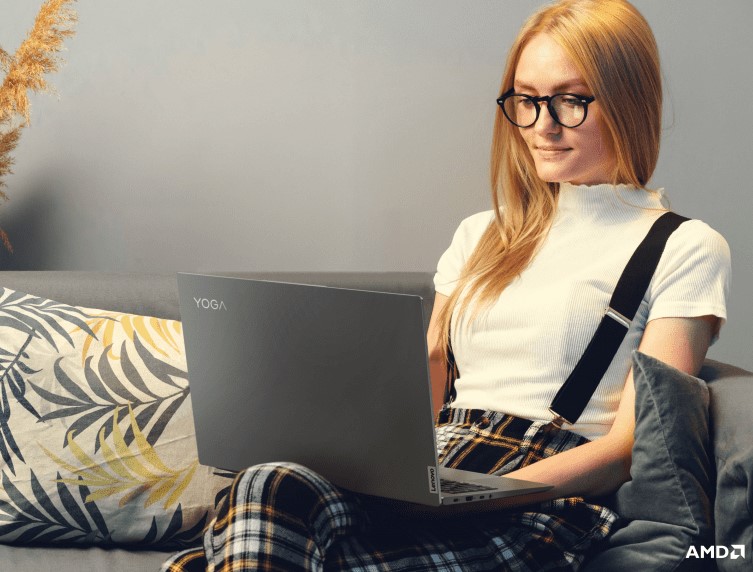 Lenovo Yoga Slim 7 Carbon е най-лекият лаптоп с 14