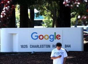Google разработва самостоятелни очила за виртуална реалност