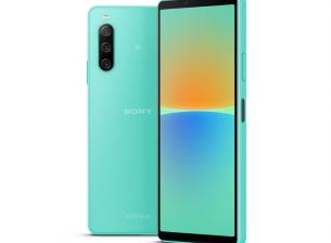 Sony Xperia 10 IV е компактен и лек