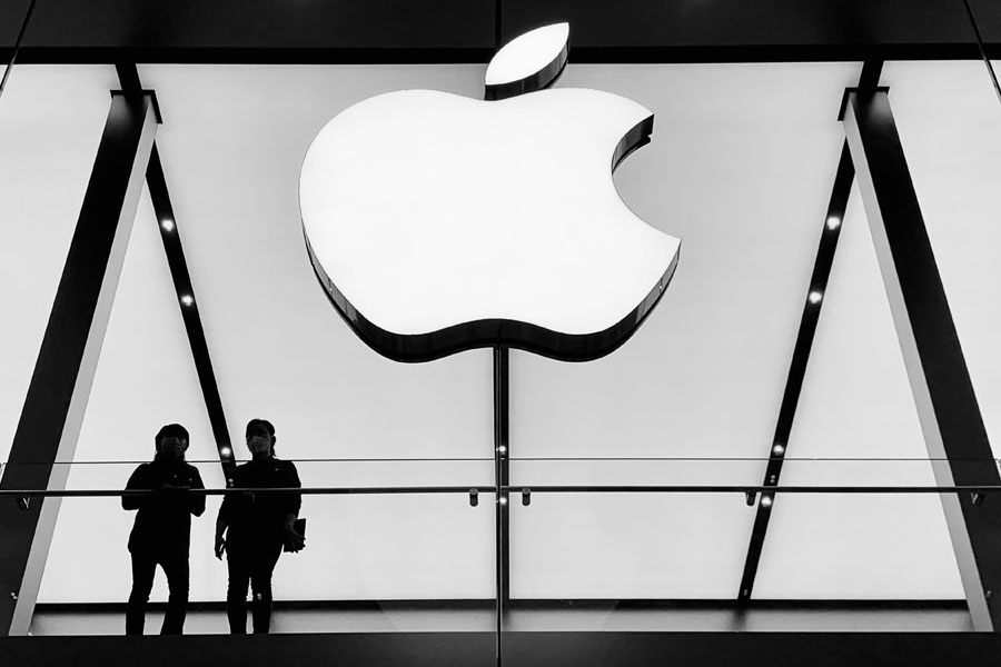 От iPhone 16 до AirPods Max - какво очакваме от Apple довечера?
