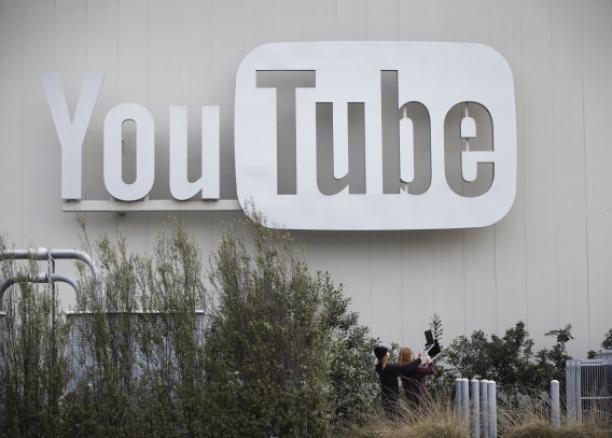 Скоро ще може да пазарувате през YouTube, докато гледате клипове на телевизора си