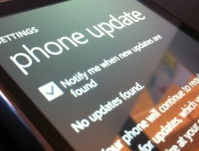 Ъпдейтът за Windows Phone 7 ще се забави до втората половина на месеца