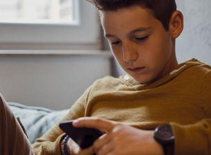 Instagram, TikTok и YouTube са основни източници на новини за младежите в Обединеното кралство