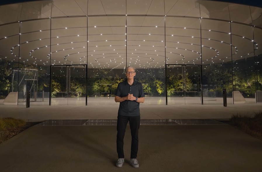 Samsung се подигра на Apple за премиерата на новите iPhone-и