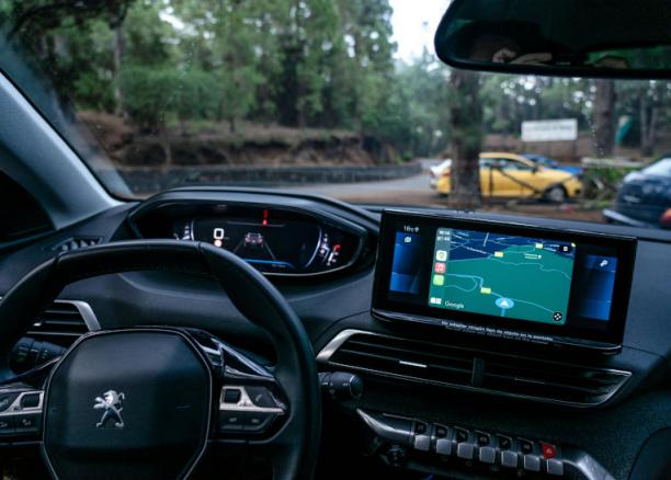 YouTube тихомълком се появи в Android Auto, но не е както очаквате