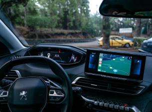 YouTube тихомълком се появи в Android Auto, но не е както очаквате