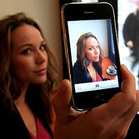 Мъжете с iPhone привличат повече жени