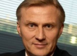 Анси Ваньоки напуска Nokia, защото не е станал неин шеф