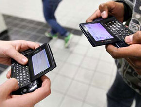 Употребата на мобилен интернет се удвоява всяка година