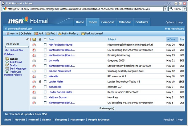 Microsoft прати Hotmail в историята