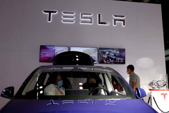 Samsung ще прави чиповете за бъдещите автономни автомобили на Tesla